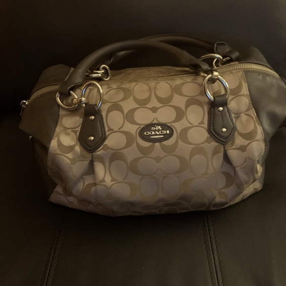Coach Handbag - Picture 1 of 1